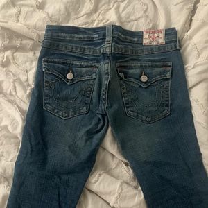 TRUE RELIGION JOEY LONG LOWRISE BOOTCUT JEANS, LIKE NEW